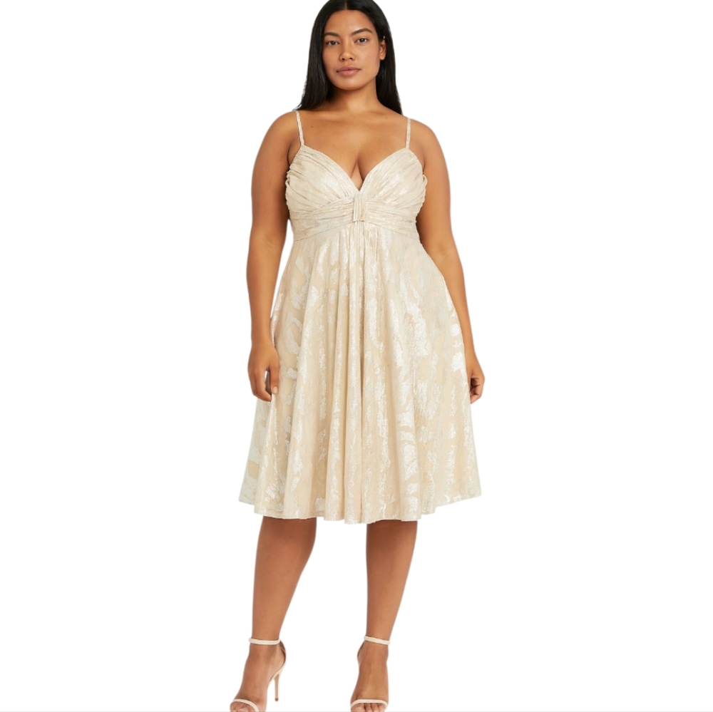 Vintage 90's Ann Klein Silk Cream & Silver‎ Metallic Baby Doll Dress